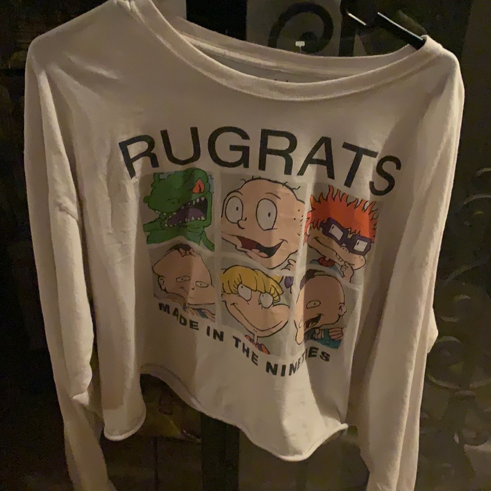 White long sleeve shirt